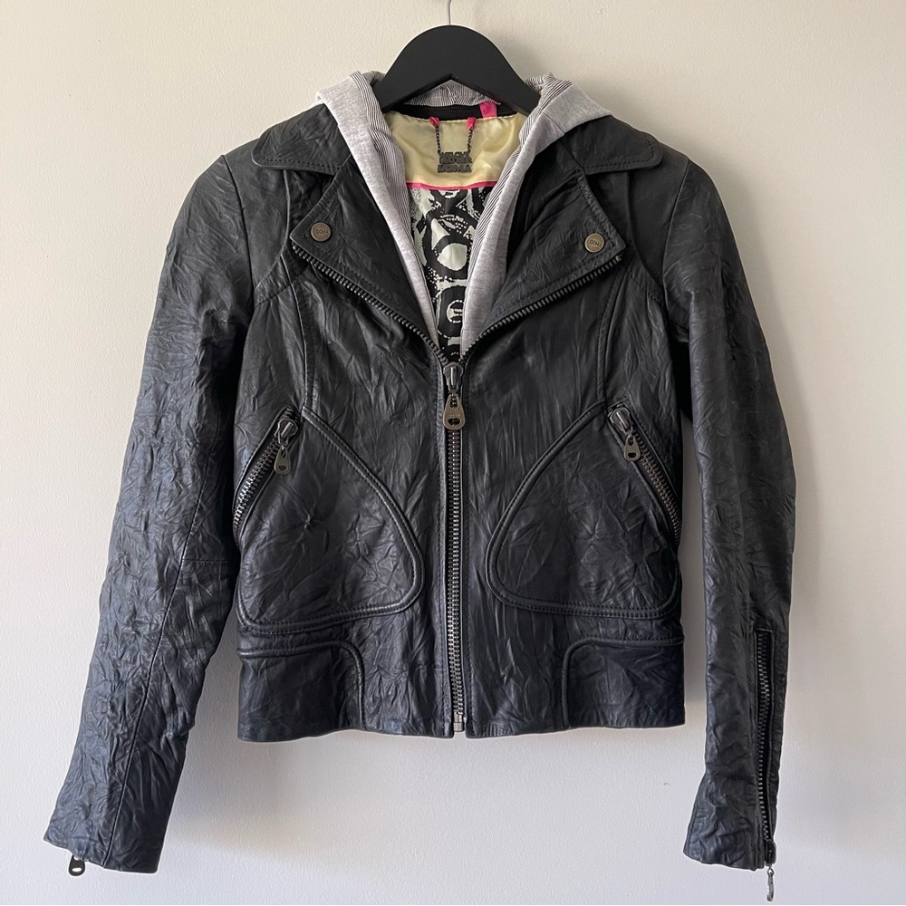 DOMA LEATHER JACKET w/ Detachable hood